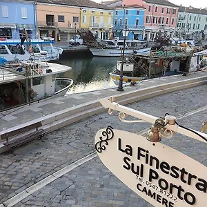  Guest house La Finestra Sul Porto Italy