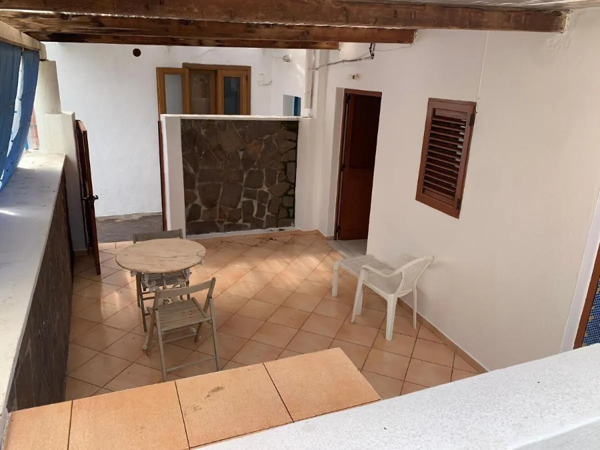 Case La Pergola Stromboli Aparthotel